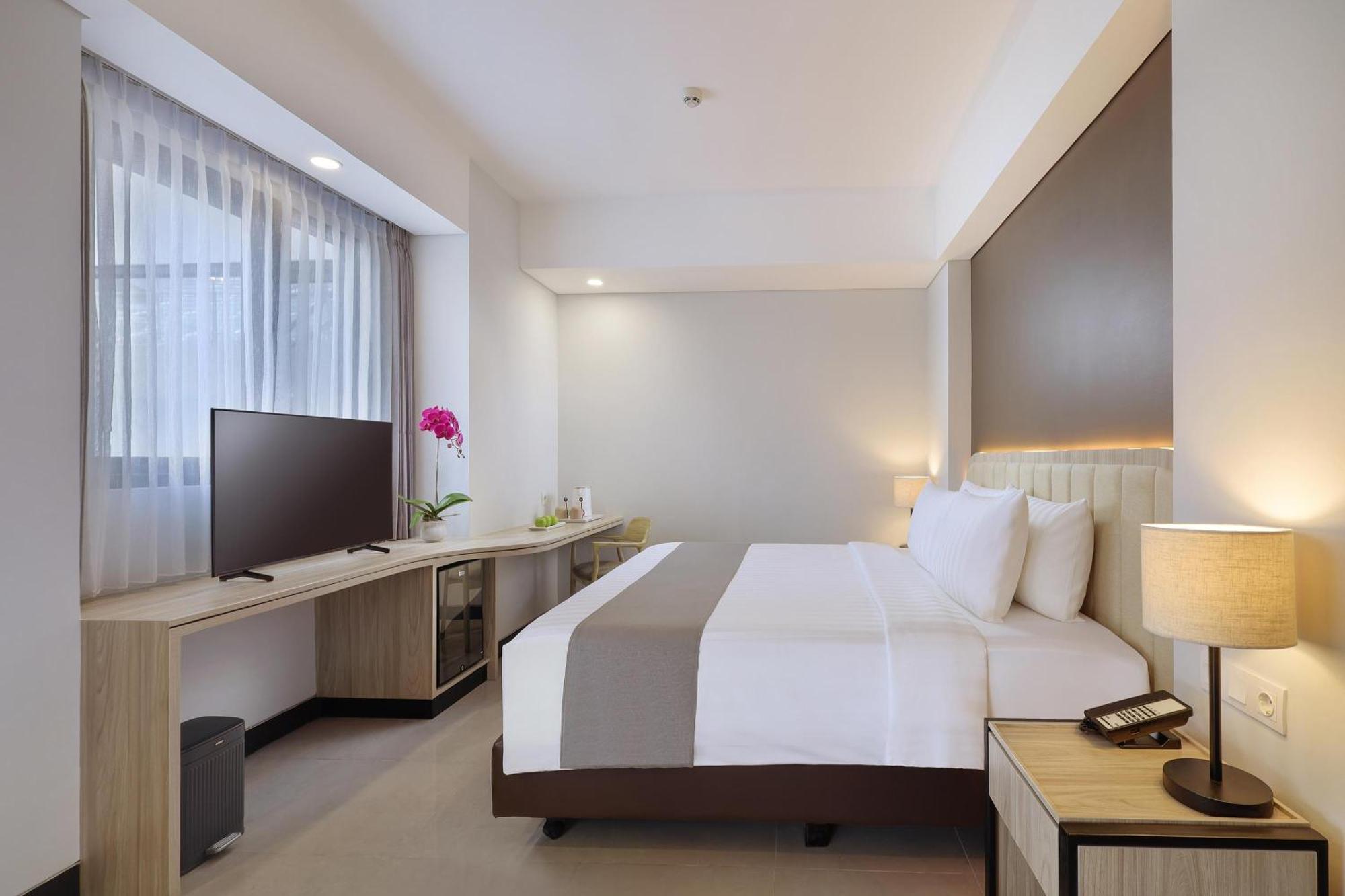Royal Regantris Kuta Hotel Kuta  Exterior photo