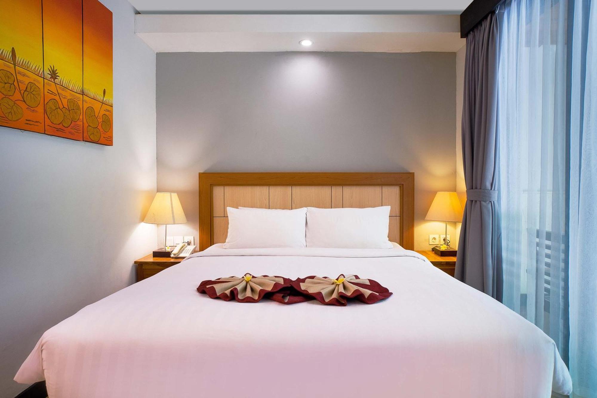 Royal Regantris Kuta Hotel Kuta  Exterior photo